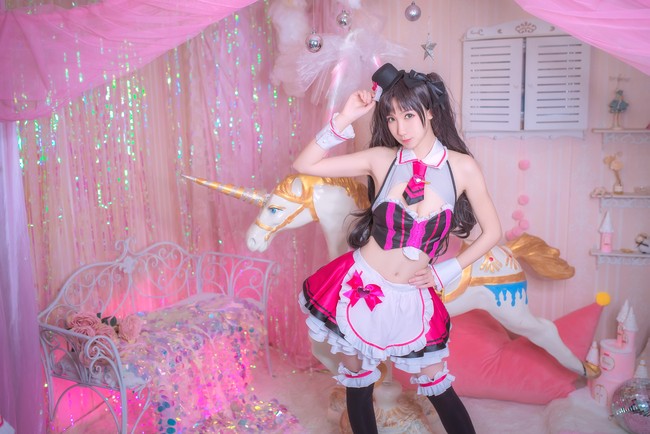 db真人官网:《青春同学会》曾黎椰子节直播首秀 女神分享素食主义(图1) db真人试玩